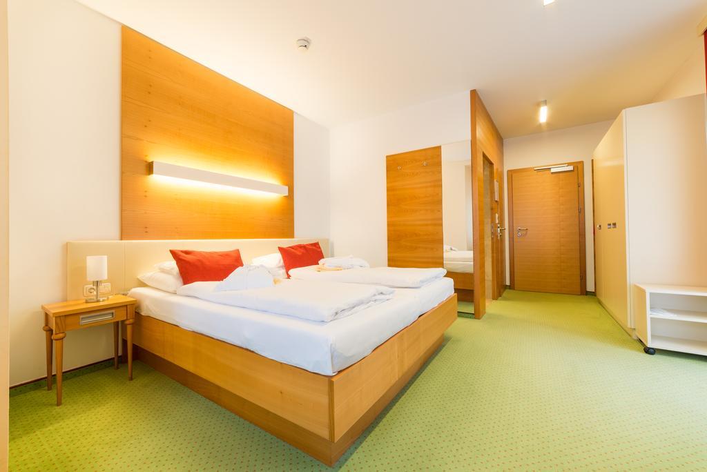 Bad Schönau Vitalzeit Hotel Weber מראה חיצוני תמונה